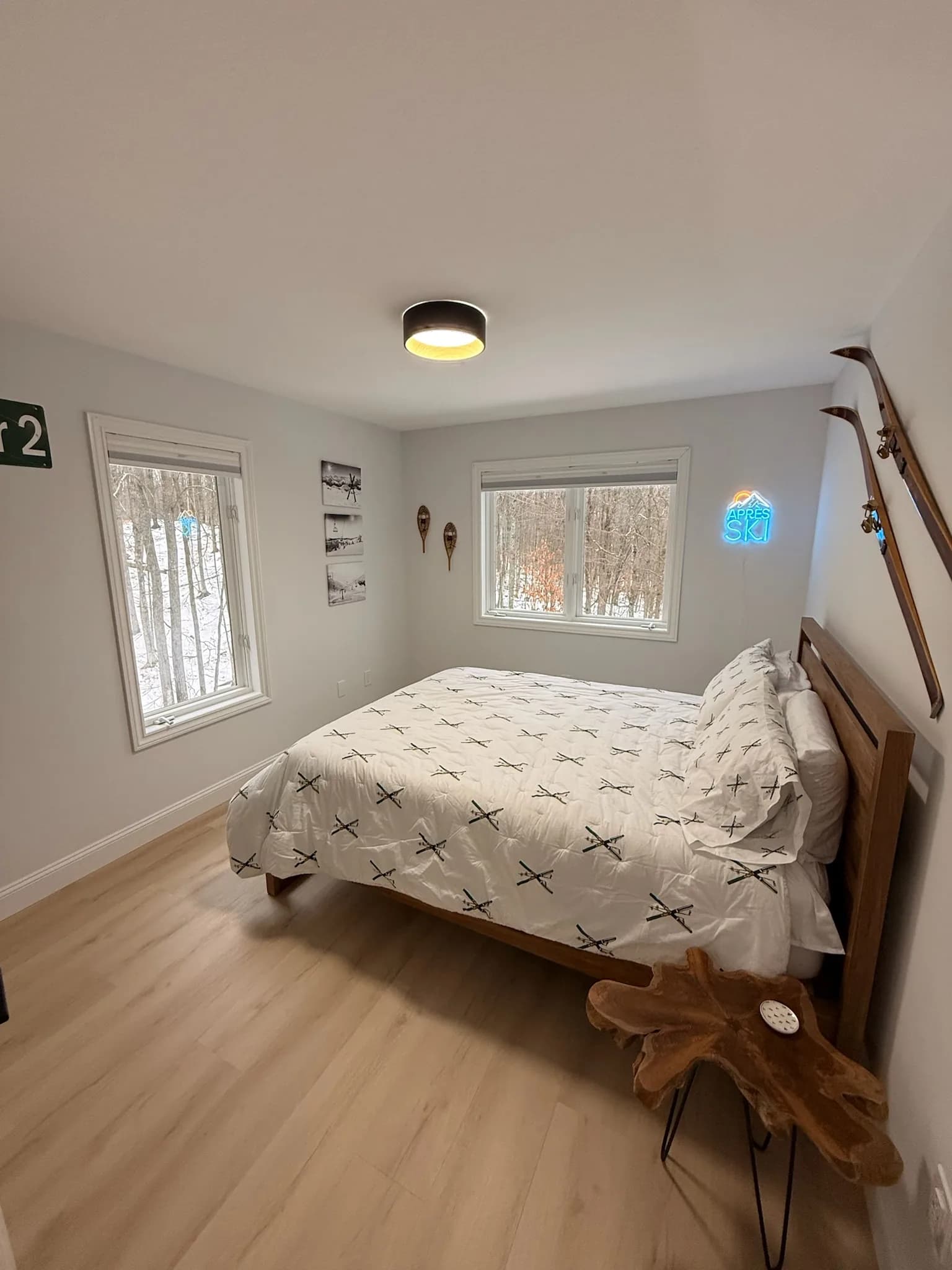 The Slopes ski-themed bedroom